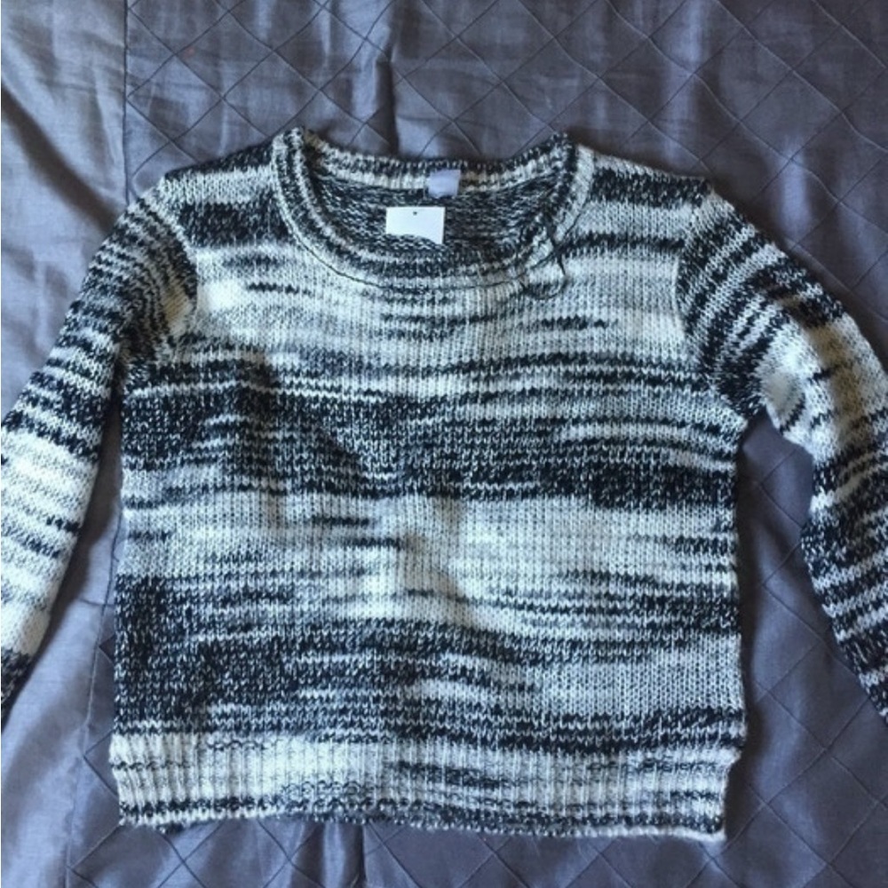 H&M Black and White Knit Sweater